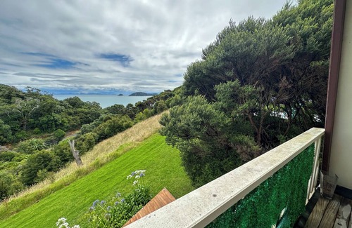 Amodeo Bay Appartement | Aroha A-Frames - Whare Iti