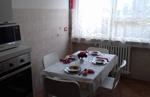 Arona Appartement | Arona-Lac Majeur Appartement large et gracieux