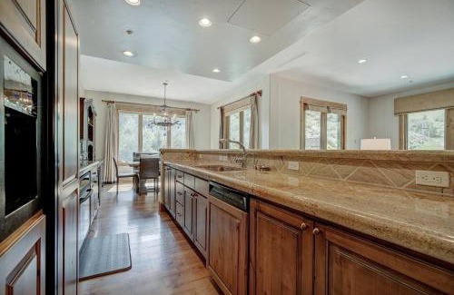 Edwards Cabine | Arrowhead Village at Beaver Creek