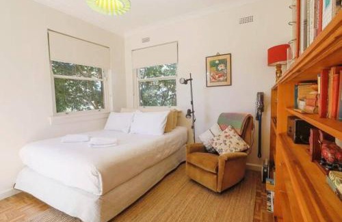 Maroubra Appartement | Art Deco at Marouba Beach - Soak up the Sand & Surf