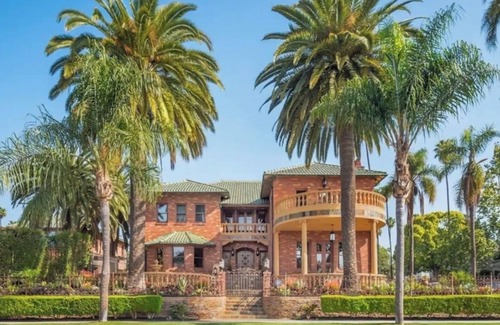 Belmont Heights Maison | Art Deco Mansion with Amazing Pool and Ocean Views