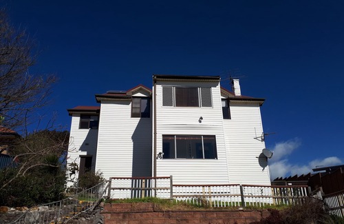 Port Kembla Appartement | Art Deco unit with great views
