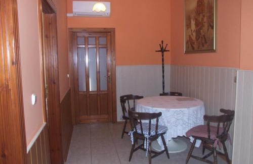 Sashalom Maison | Art Guesthouse