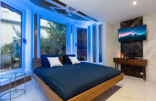 Mulhouse Hôtel | ART & SPA Luxury bedroom at the heart historical center