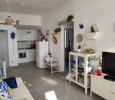 L'Eucaliptus Appartement | Arte y natura en la playa de Eucaliptus