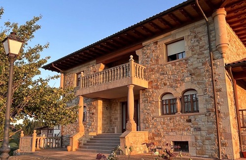 Ibarranguelua Villa | Artegoikoa, Villa Situada Junto a la Costa