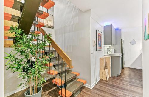 South Park Hill Maison | Artful Stay, Downtown, Spacious, LED Art, Hot Tub