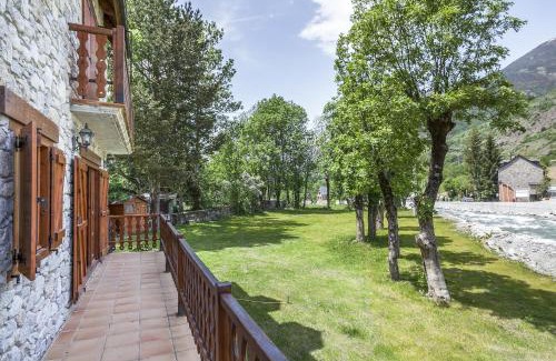 Arties Appartement | Arties Luxury Apartments - parking a pie de pistas Val de Ruda