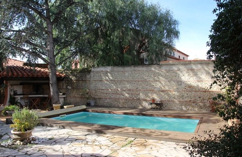 Le Soler Appartement | Artist's apartment with garden and private pool