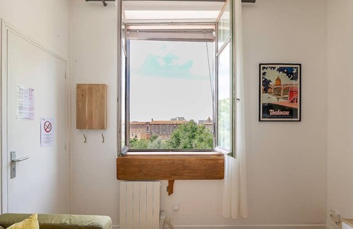 Capitole Appartement | ARTISTE · Vue sur quai de la Garonne - Hypercentre
