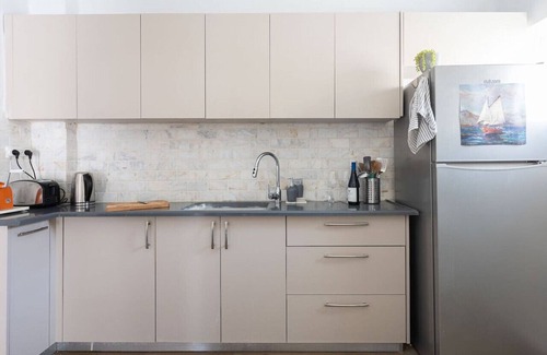 Florentin Appartement | Artistic 2BR Apt w Balcony in Florentin Center by Sea N' Rent