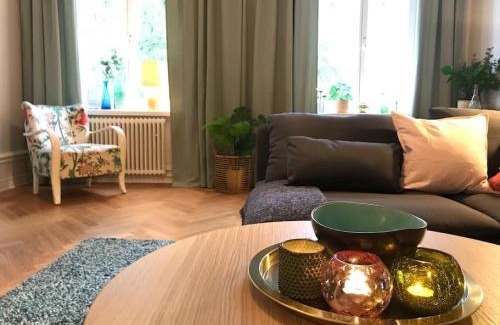 SoFo Appartement | Artistic and light 2 room apartment in SoFo 65sqm