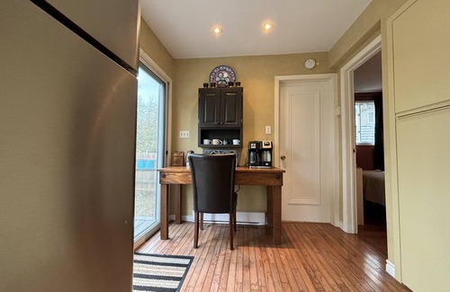 South Bruce Peninsula Cabine | Artistic Haven by the Beach