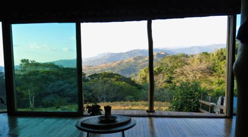 Tajo Alto Lit Et Petit-Déjeuner | Artistic house in a coffee plantation