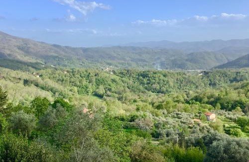 Sesta Godano Maison | Artists' holiday home near Cinque Terre - 4 bedrooms, large terrace, great views