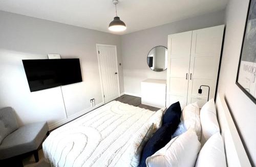 Enfield Highway Appartement | Artlounge-2 Bed Garden Free Parking