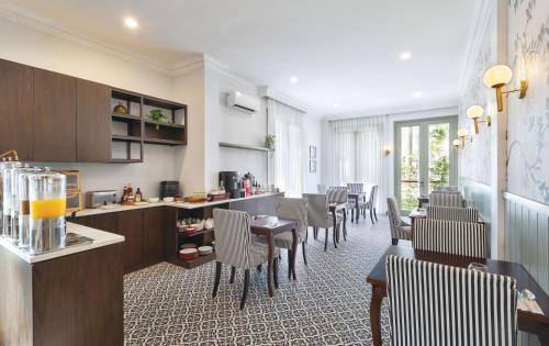 Jakarta Lit Et Petit-Déjeuner | ARTOTEL Casa Hangtuah