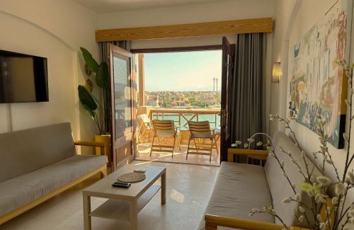 El Gouna Appartement | Artsy 1 BR Apt/Free Pool & Lagoon Access @ElGouna
