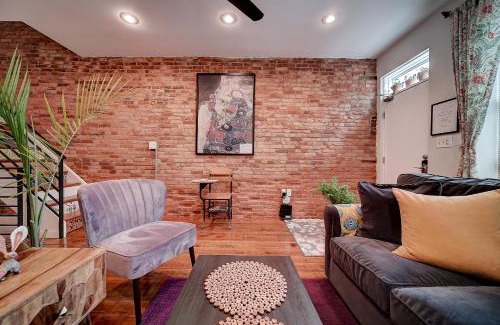 Kensington Maison | Artsy Hidden Gem - FREE PARKING