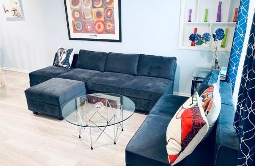 Briargate Appartement | Artsy home by Air Force Academy with office space