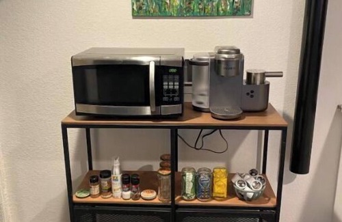 Platt Park Maison | Artsy Platt Park Guest Suite, Walk Everywhere + QUICK MOUNTAIN ACCESS for 4