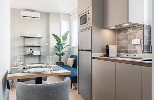 Ciudad Lineal Hôtel | Arturo Soria Stays by Charming