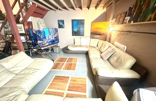 St. George's Appartement | Arty Infused Loft With ac Near Emirates Stadium
