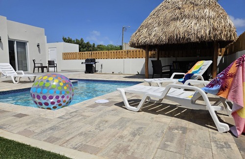 Noord Maison | Enjoy your own Aruba Personal Paradise with private backyard pool & palapa