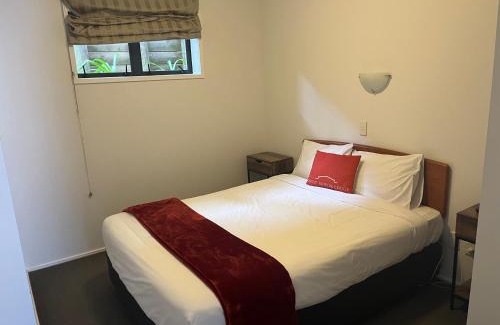 Newtown Cabine | Ascot Motor Lodge