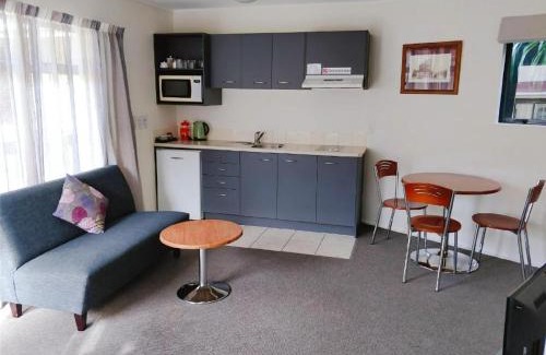Newtown Cabine | Ascot Motor Lodge