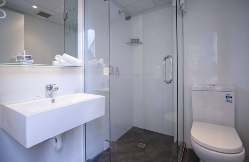 Newton Hôtel | Ascotia off Queen