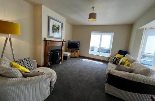 Lecemy Maison | Ashdoon House