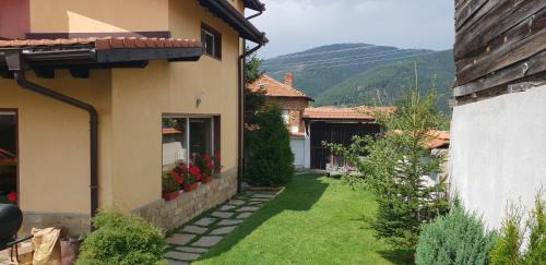 Govedartsi Maison | Ashkova House