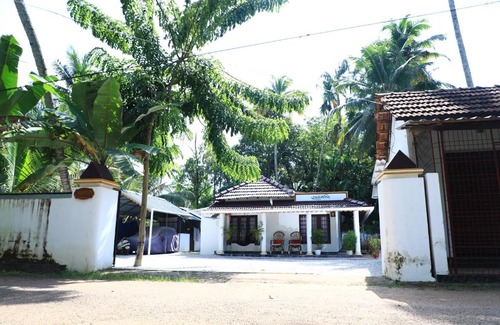 Munroe Island Maison | Ashtaman's Chayakkadaveedu Homestay