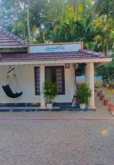 Munroe Island Maison | Ashtaman's Chayakkadaveedu Homestay
