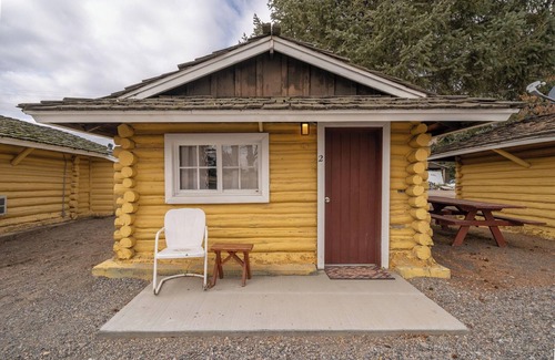 Ashton Maison | Ashton Log Cabin #2