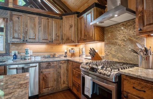 Cherry Log Cabine | Aska Favor - Aska Adventure Area