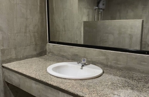 Wat Ket Appartement | Asny Home 5 minutes walk from the Train Station! 10 minutes from Bus Terminal