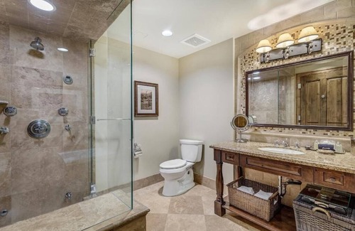 Aspen Station Balnéaire | Aspen Mountain Residences Luxury 2-BR/2BA condo 1 block from SilverQueen Gondola