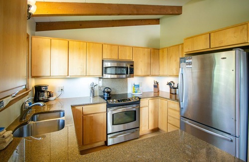 Hunters Park Maison | Aspen View w/ Large Private Deck