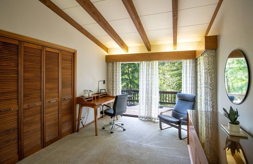 Hunters Park Maison | Aspen View w/ Large Private Deck