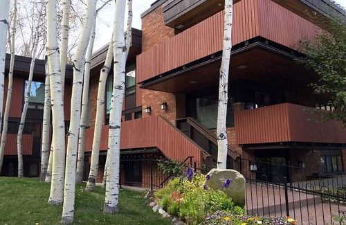 West End Appartement | Aspen West End 2 Bdrm / 2 Bath Appartement