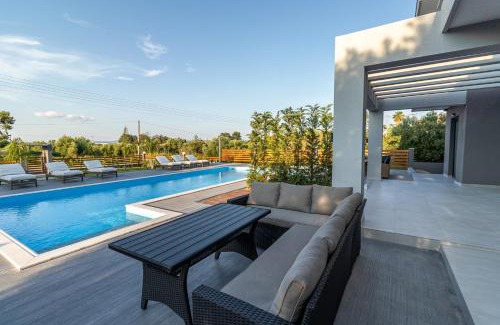 Pefkochori Villa | Assos Luxury Villas