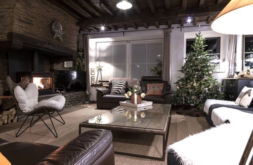 Bouillon Maison | At 13 Faubourg de France in Bouillon, 600m from the center and near the Semois river.