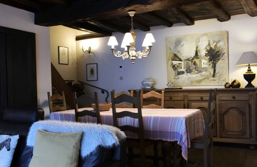 Bouillon Maison | At 13 Faubourg de France in Bouillon, 600m from the center and near the Semois river.