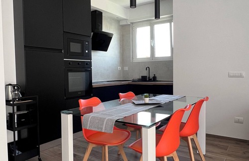 Quartiere XXXIV Lido di Ostia Levante Appartement | At 85, Lido di Ostia, Rome