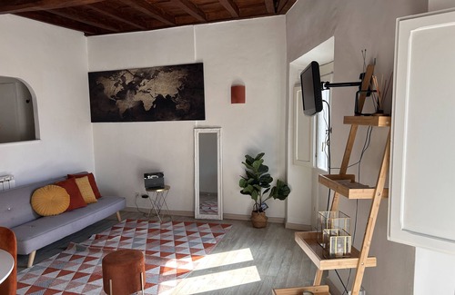 San Nicola da Crissa Appartement | At campo de fiori view - cozy studio