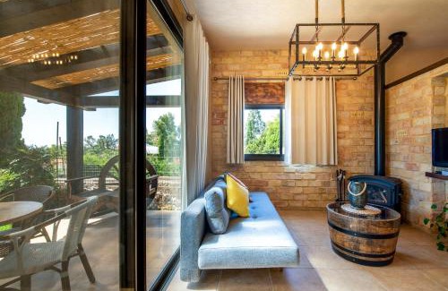 Kela Alon Cabine | At Gil's and Galit's Place- Hospitality, Health and Spa