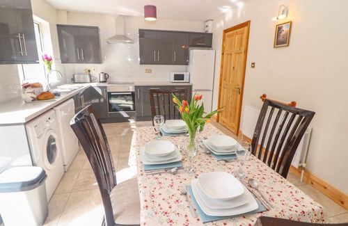 Newcastle West Maison | AT HOME IN OAK PARK in Newcastle West, County Limerick