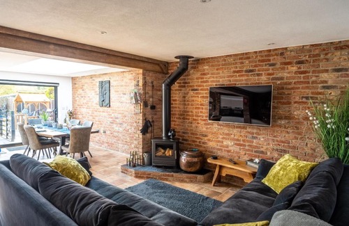West Beckham Maison | At Last by Big Skies Cottages